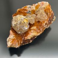 Барит-Серецит (від 10 до 32 шт.)