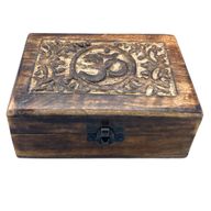 Середня Дерев'яна Шкатулка 15x10х6 см - Ом
