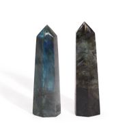 Лабрадорит з Мадагаскару - Обеліск (прибл. 50–65 г, 100×28 мм)