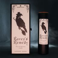Ритуальна свічка Raven's Remedy з ілюстрованою упаковкою