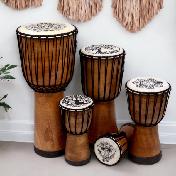 Барабани джембе та шаманські бубни