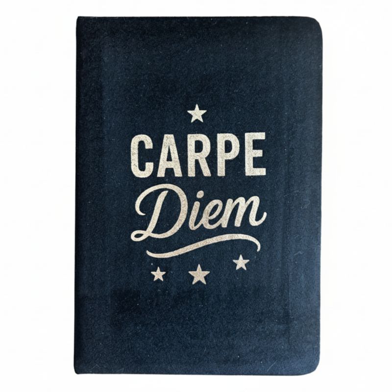 Чорний Оксамитовий Записник (80 сторінок) - Carpe Diem