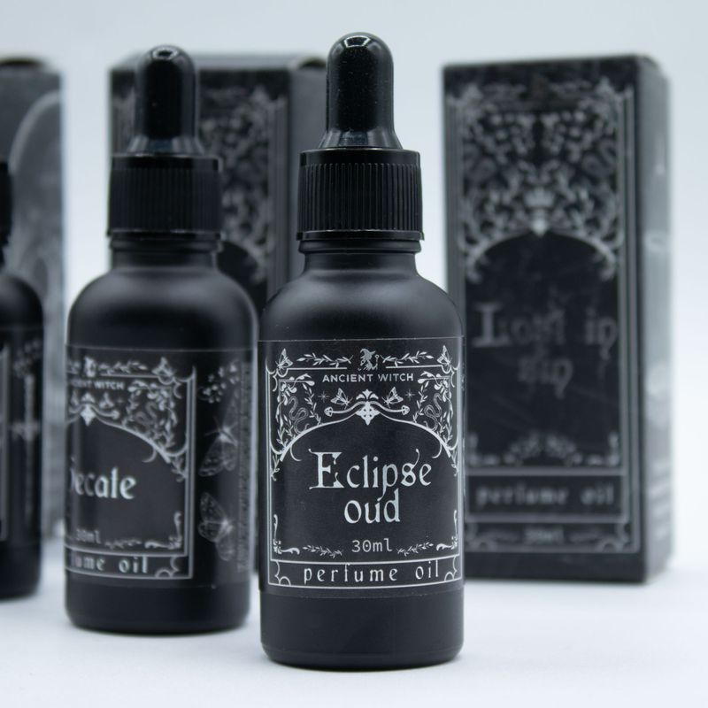 Ancient Witch Парфумована Олія - Eclipse Oud