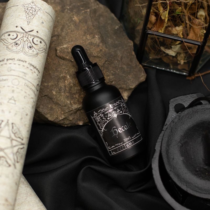 Ancient Witch Парфумована Олія - Hecate