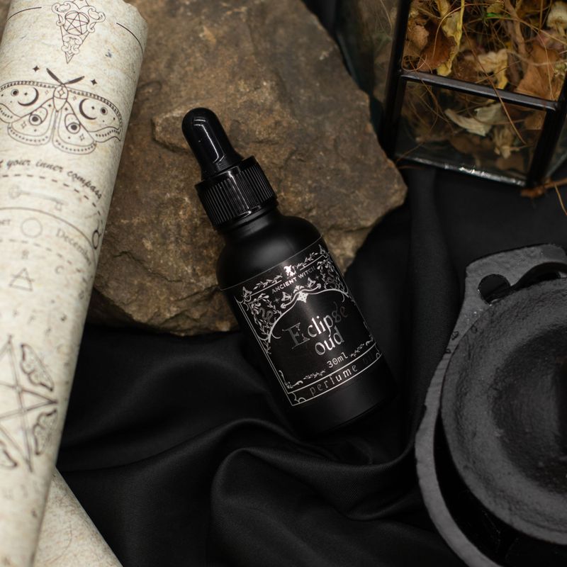 Ancient Witch Парфумована Олія - Eclipse Oud