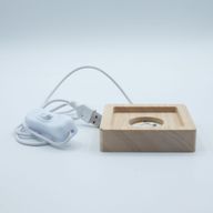 Дерев'яна LED-підставка з USB Квадратна 8 см - Холодне/Тепле/Денне Світло