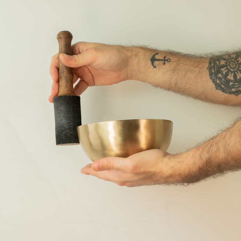 Середня Співаюча Чаша "Chaken" Ручної Роботи (прибл. 500 г) - 15 см