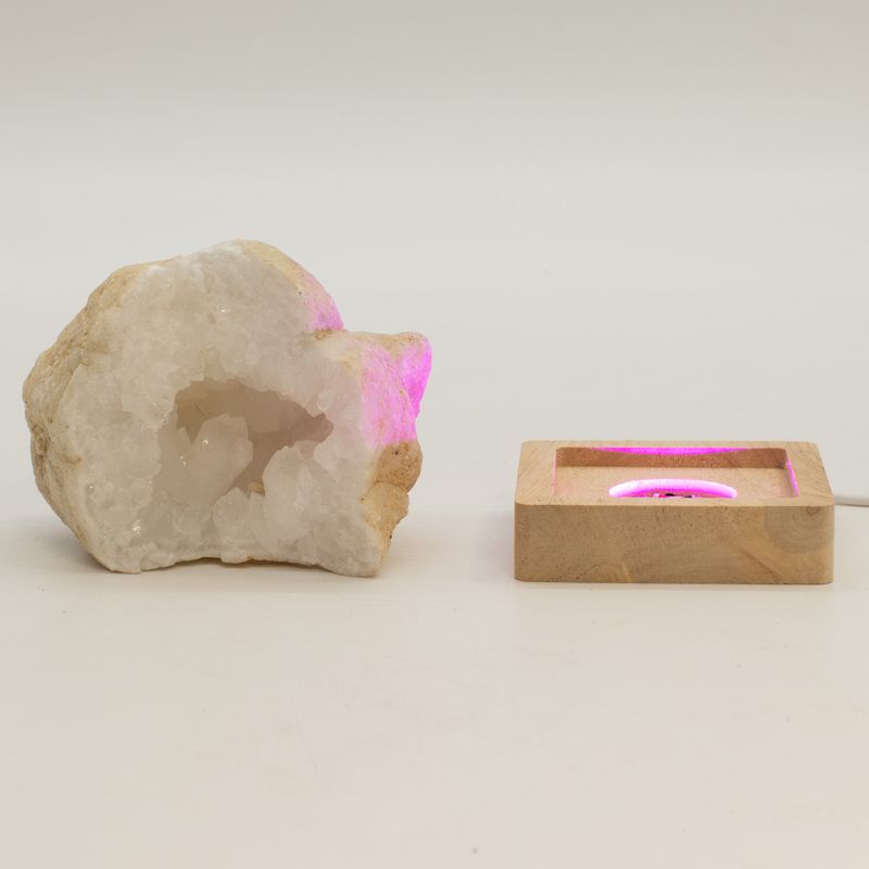 Дерев'яна LED-підставка з USB Квадратна 8 см - Багатокольорове Світло