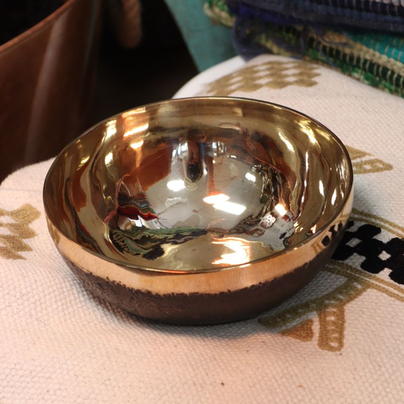 Large Chaken Handmade Singing Bowl (approx. 800 g) - 17 cm