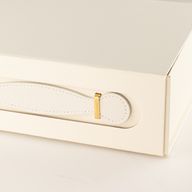 Розбірна подарункова коробка - середнього розміру (24x18.2x8 см) - біла