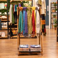 Стартовий набір Nomad Sari Travel Blessing Scarves – 72 шарфи + БЕЗКОШТОВНА стійка для демонстрації